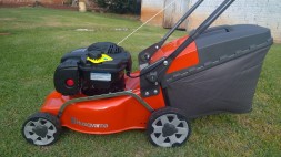 Газонокосилка бензиновая Husqvarna LC 140