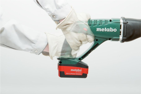Аккумуляторная сабельная пила Metabo ASE 18 LTX 602269610