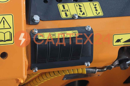 Мини-погрузчик BAUMECH ML-03 PRO, двиг. Zongshen GB750 карб