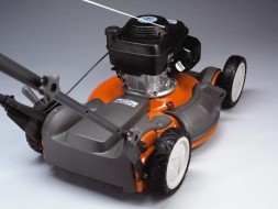 Газонокосилка бензиновая Husqvarna LC 153